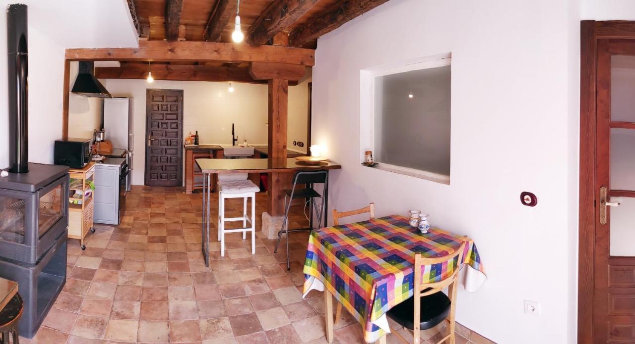 Casa Del Medio Villa Fuentecantos Bagian luar foto